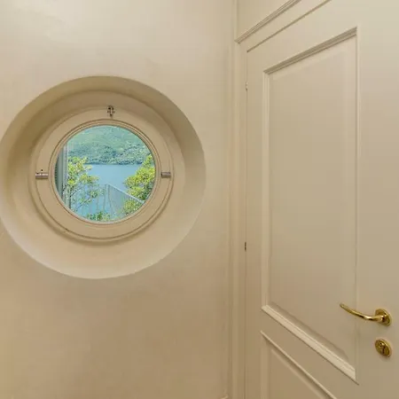 Maison Blanche 德尔维奥